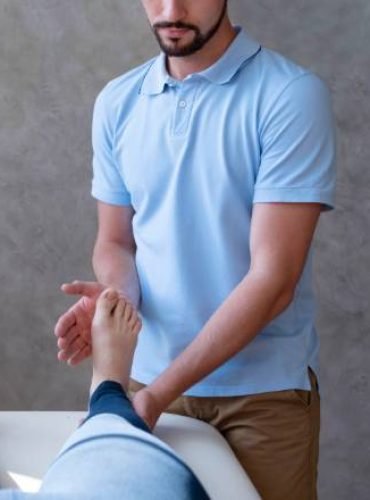 patient-doing-physiotherapy-close-up (1)